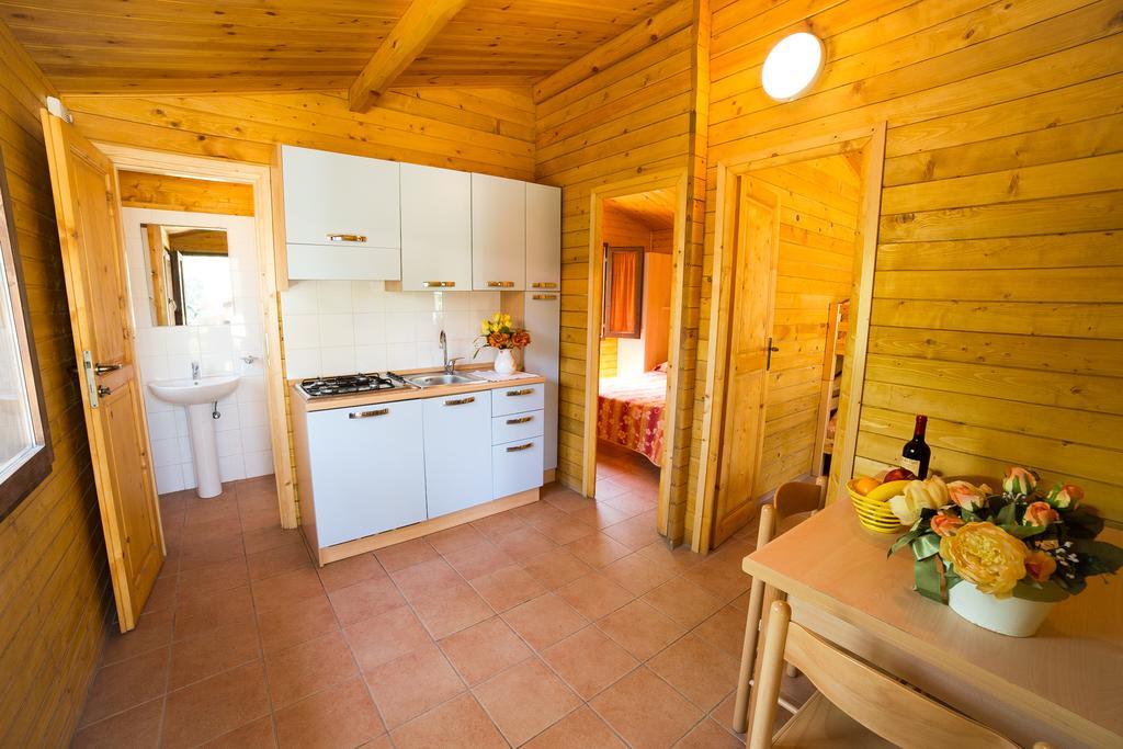 Camping Dei Tigli Torre del Lago Puccini Habitación foto